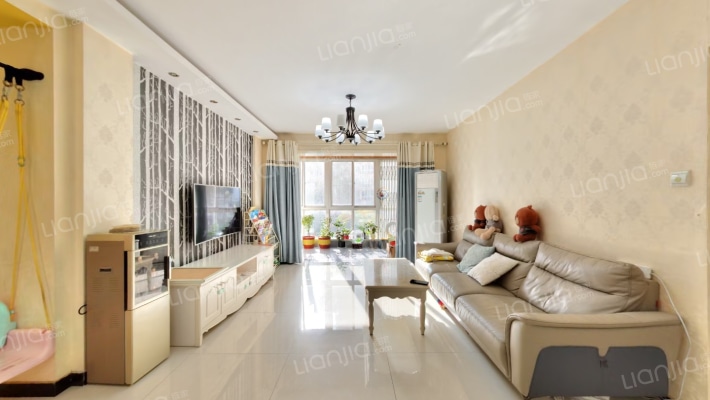 天然居二期二手房实景图