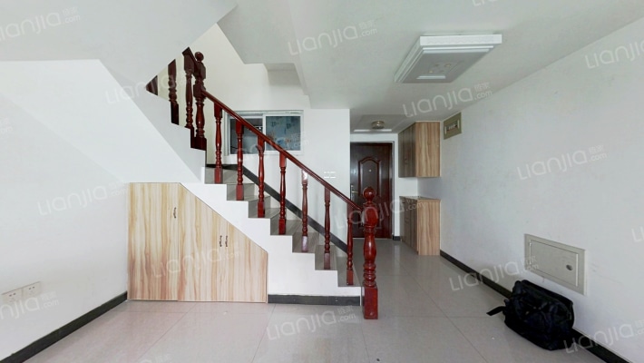 新都商务广场二手房实景图