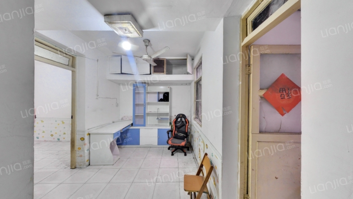 模具厂宿舍二手房实景图