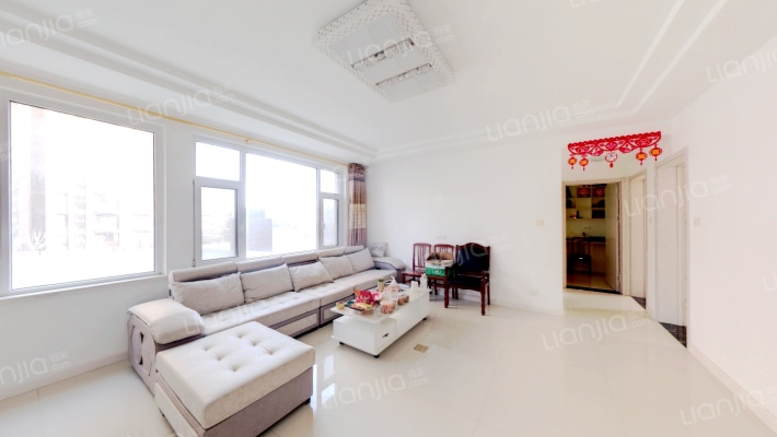 亚泰兰海公馆二手房实景图