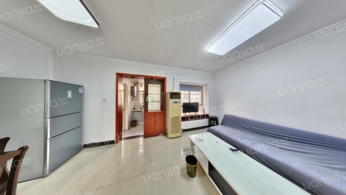 莲湖汽车饰品城小区二手房实景图