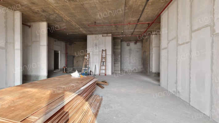 民盈国贸中心二手房实景图