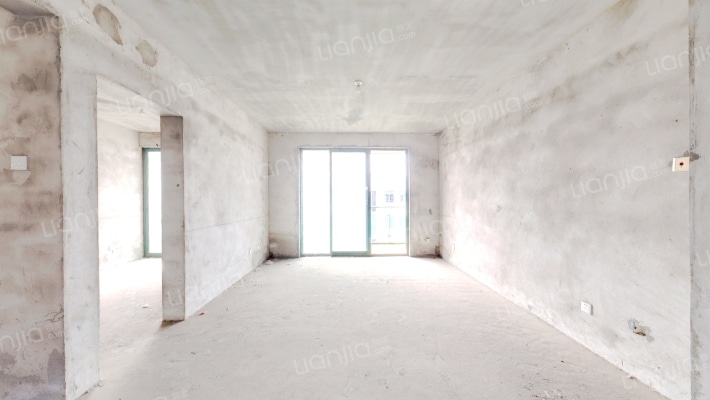 月亮湾亲水嘉园二手房实景图