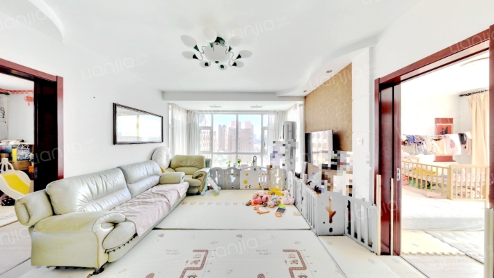 东方之珠凤栖苑二手房实景图