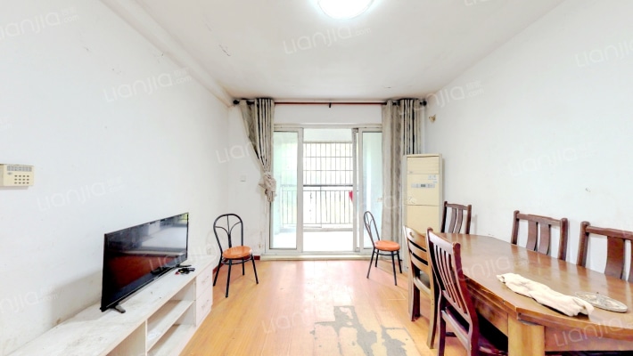 绿地时代名邸一期二手房实景图