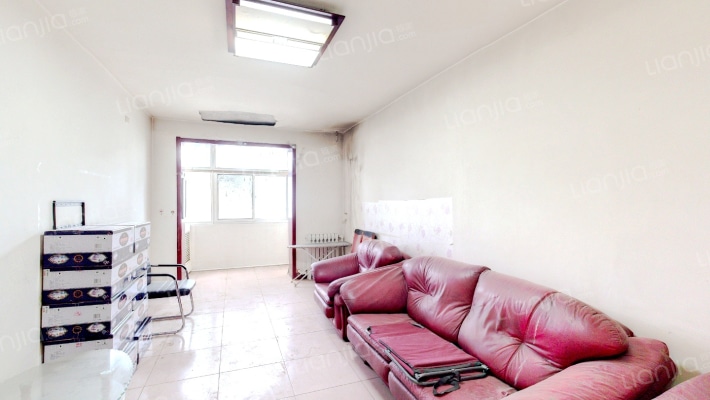 公交小区二手房实景图