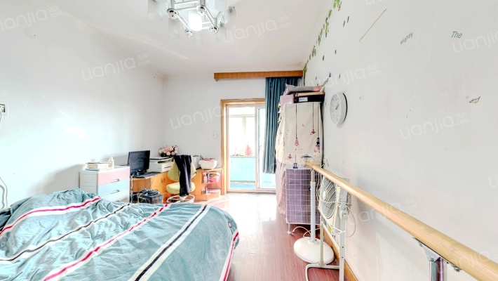 新桥头村二手房实景图