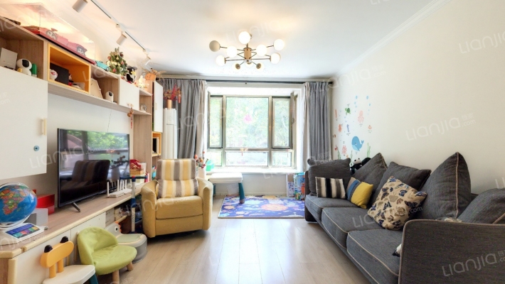 翠海明苑二手房实景图