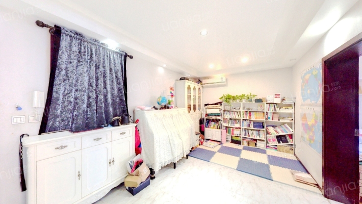 上陡门十二组团东小区二手房实景图