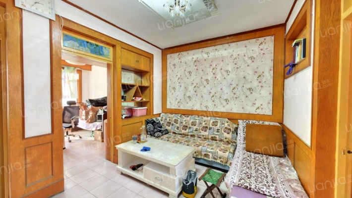 西市场社区向阳南小区二手房实景图