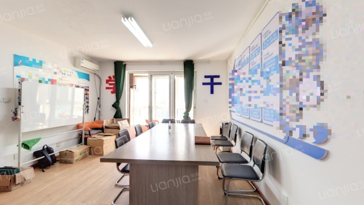 乐客国际公寓二手房实景图