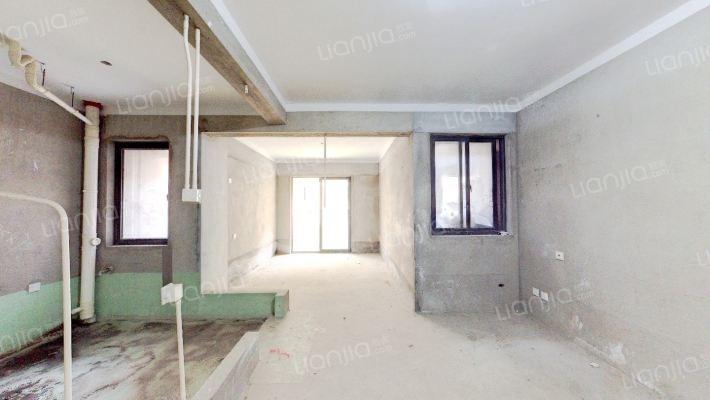 霞镜新城六区二手房实景图