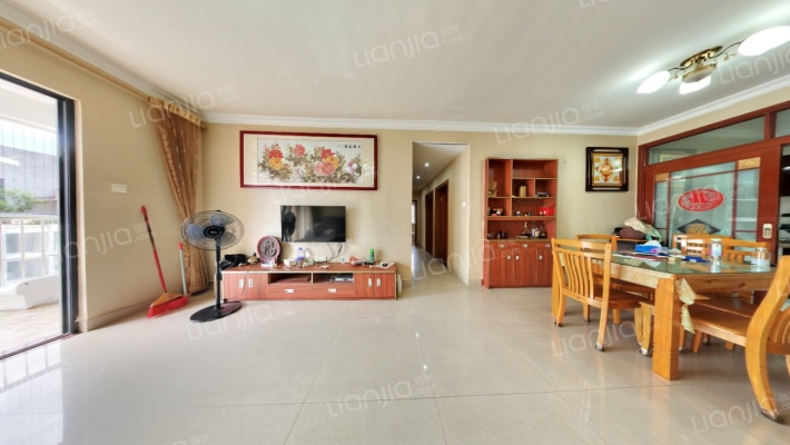 嘉园二手房实景图