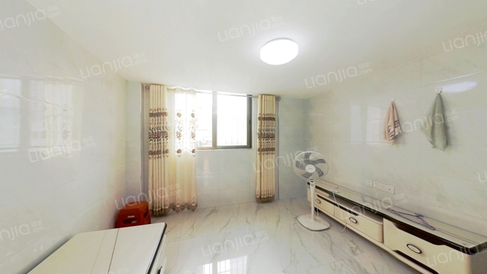 荣恒江景二手房实景图