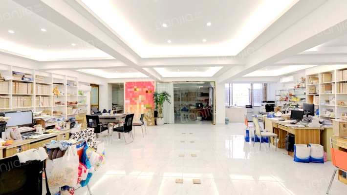 国贸大厦二手房实景图