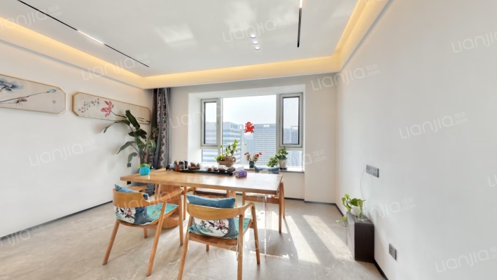 洲际酒店·新星公馆二手房实景图