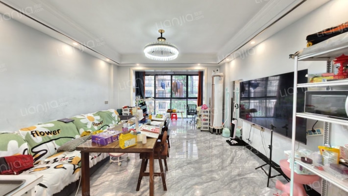 莱茵湖畔二手房实景图