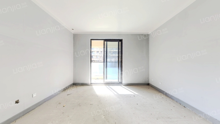 蓝诚信诚苑二手房实景图