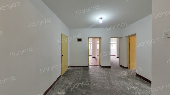 卧龙巷小区二手房实景图