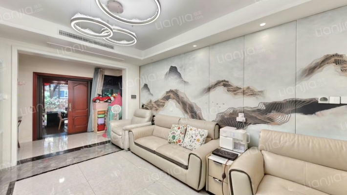 保利金香槟二手房实景图