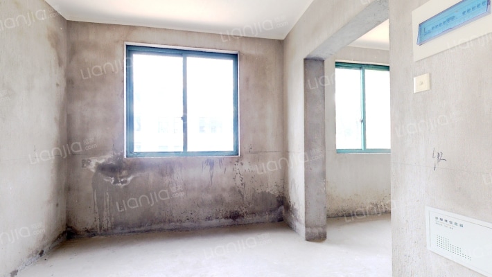 锦凰丽苑二手房实景图