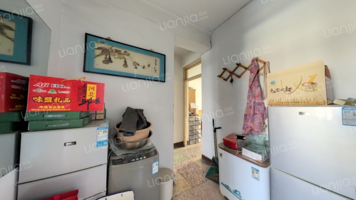 光明南81号院二手房实景图