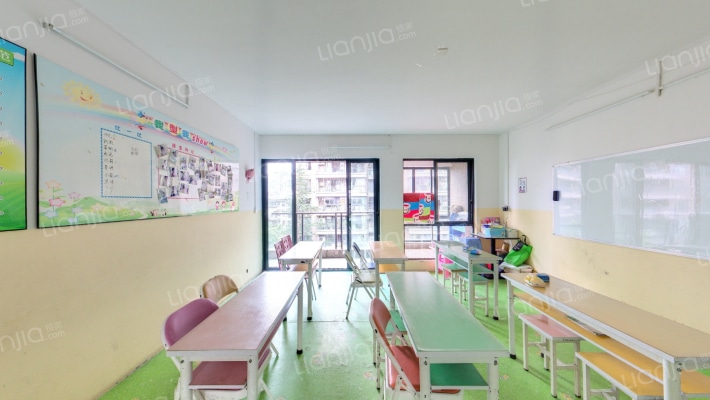 兴进中央尊馆二手房实景图