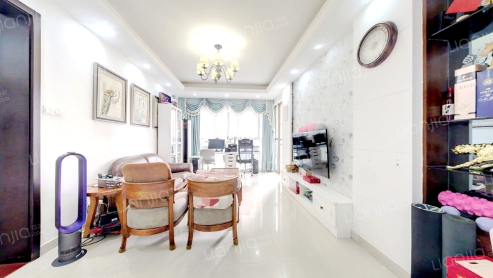 世纪春城四期二手房实景图