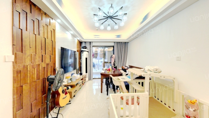 世茂璀璨天城一期二手房实景图