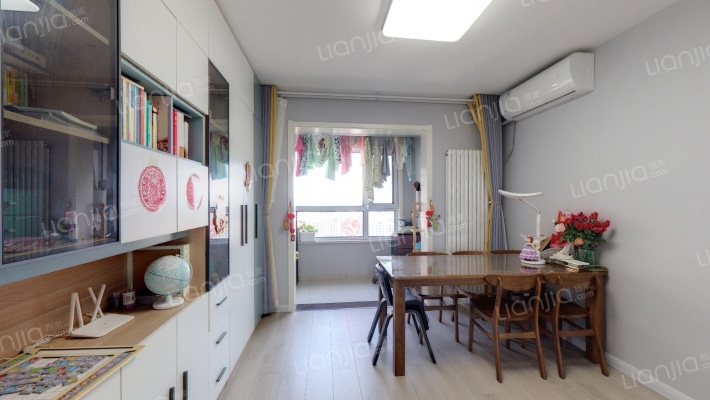 季景峰阁二手房实景图