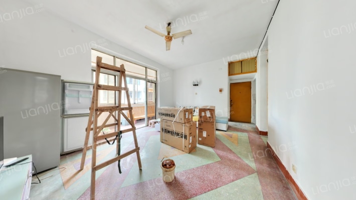 中区水电局宿舍二手房实景图