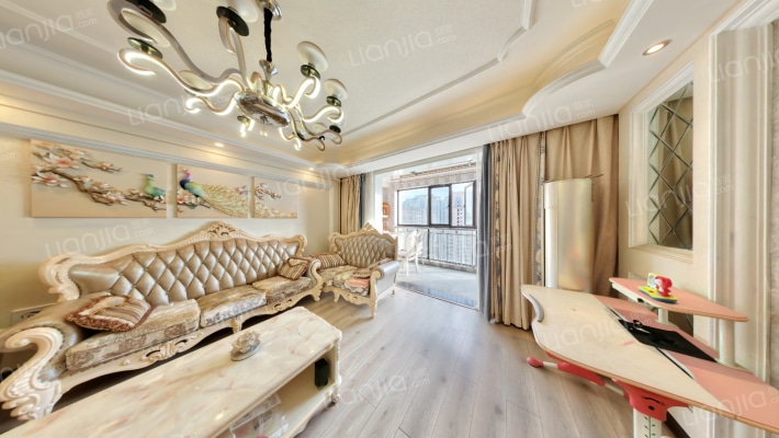 红星国际法兰郡二手房实景图