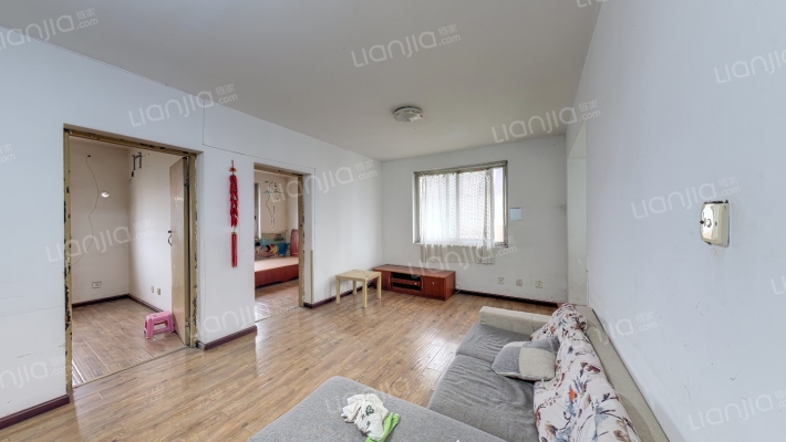 和平秀苑二手房实景图