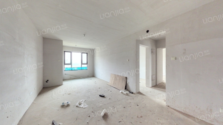 梦湖花镜孔雀城二手房实景图