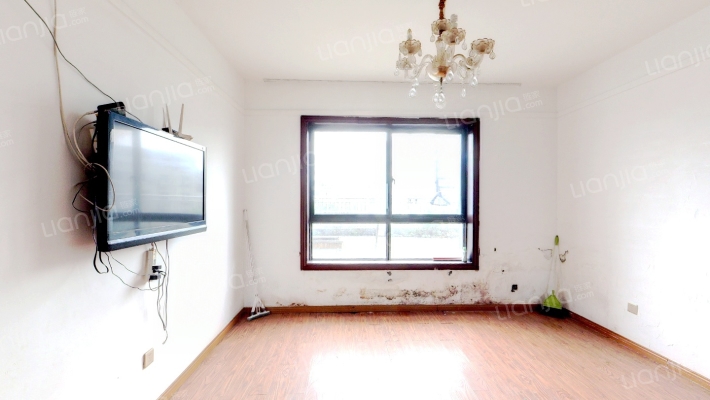 和平家园二手房实景图