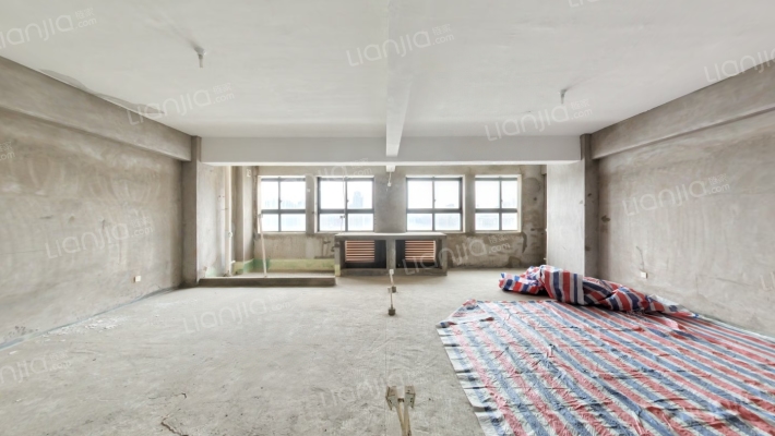 红星美凯龙二手房实景图