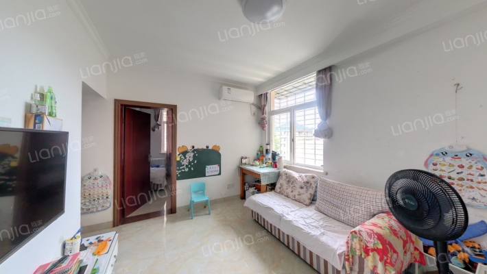 嘉美苑二手房实景图