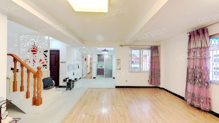 龙凤苑1二手房实景图