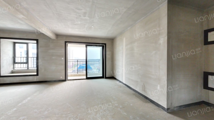 保利青年荣耀二手房实景图