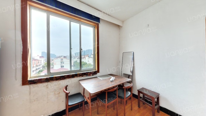 苏锦二村南区二手房实景图