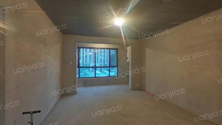 春华金凤壹号二手房实景图