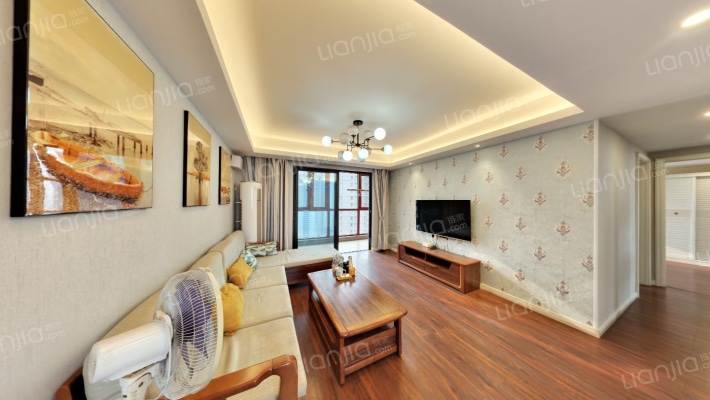 万科金域蓝湾三期二手房实景图