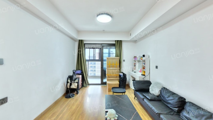 万科缤虹里二手房实景图