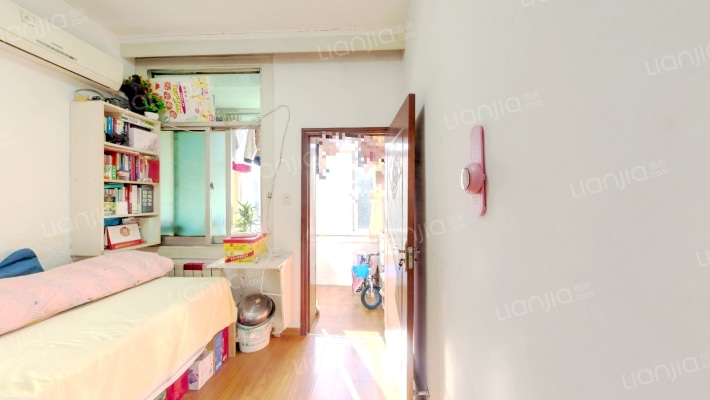 安庆路282号二手房实景图