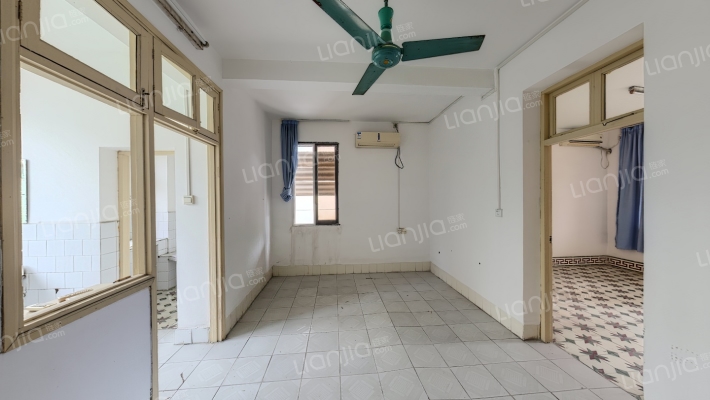 中国工商银行广西分行营业部思贤路绿塘里宿舍二手房实景图