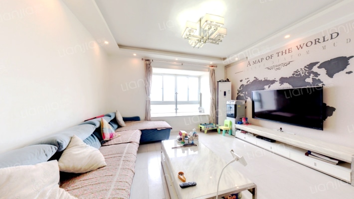 亚美沙发里二手房实景图