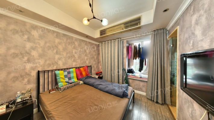 领骏世界二手房实景图