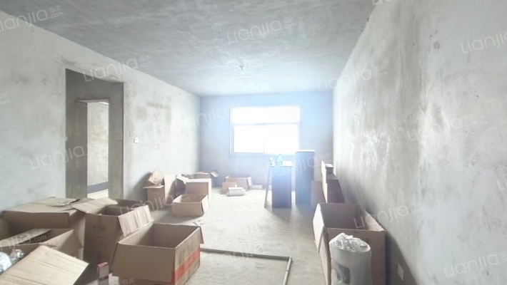 鹰轮锦苑二手房实景图