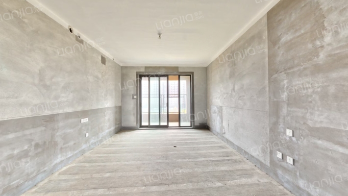 雅居乐天域花园二手房实景图