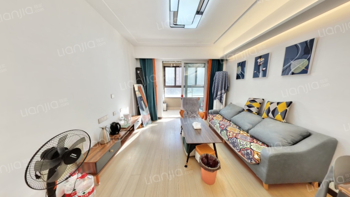 印象花园二手房实景图